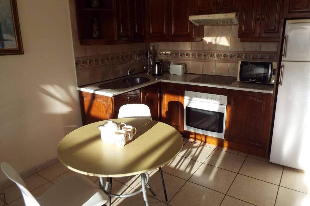 Апартаменты Playa Bastian A47 - Ocean View Коста-Тегисе Экстерьер фото